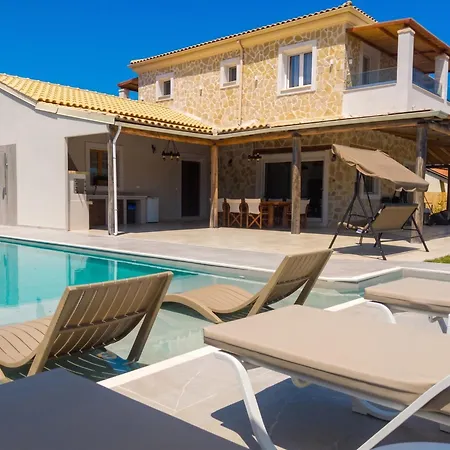 Vilă La Bella Sofia With Private Pool By Dadovillas Roda (Corfu)