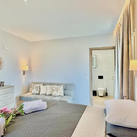 La Bella Sofia With Private Pool By Dadovillas Villa *
